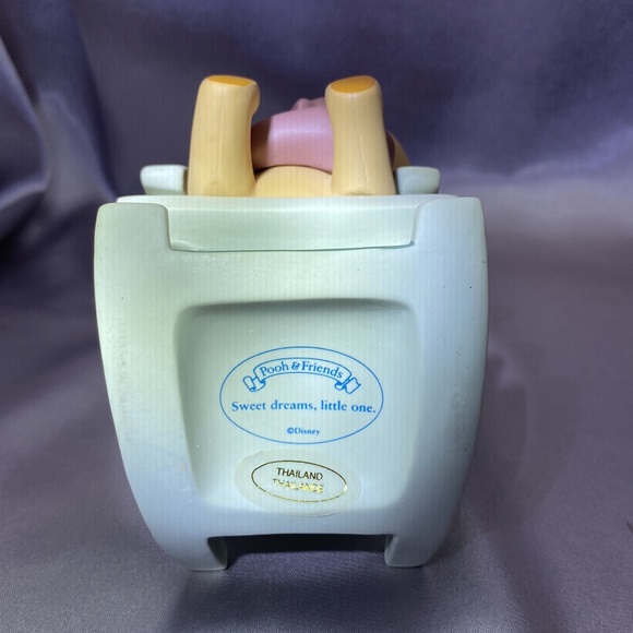 Disney Pooh and Friends Sweet Dreams Little One hand crafted, porcelain figurine - Picture 6 of 8